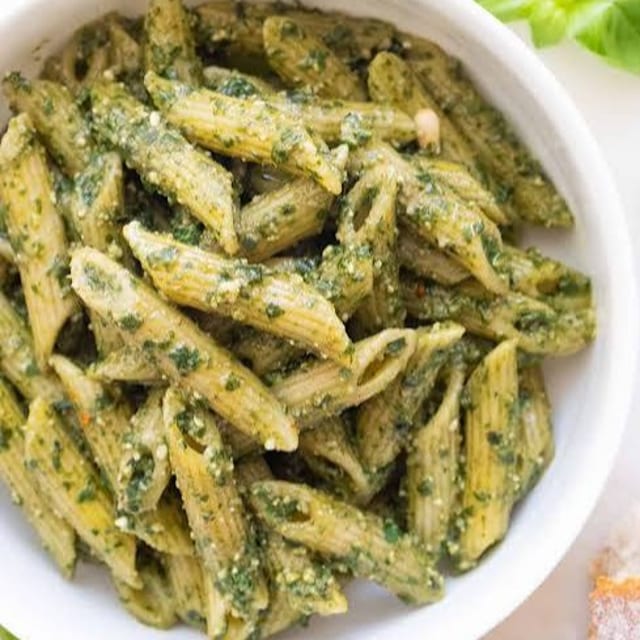 Pasta Creamy Genovese / Bolognese.