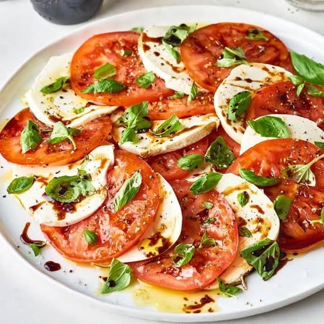 Mozzarella Caprese.